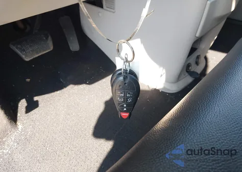 2014 Chrysler Town & Country Touring из США, поврежденный, VIN 2C4RC1BG5ER329613